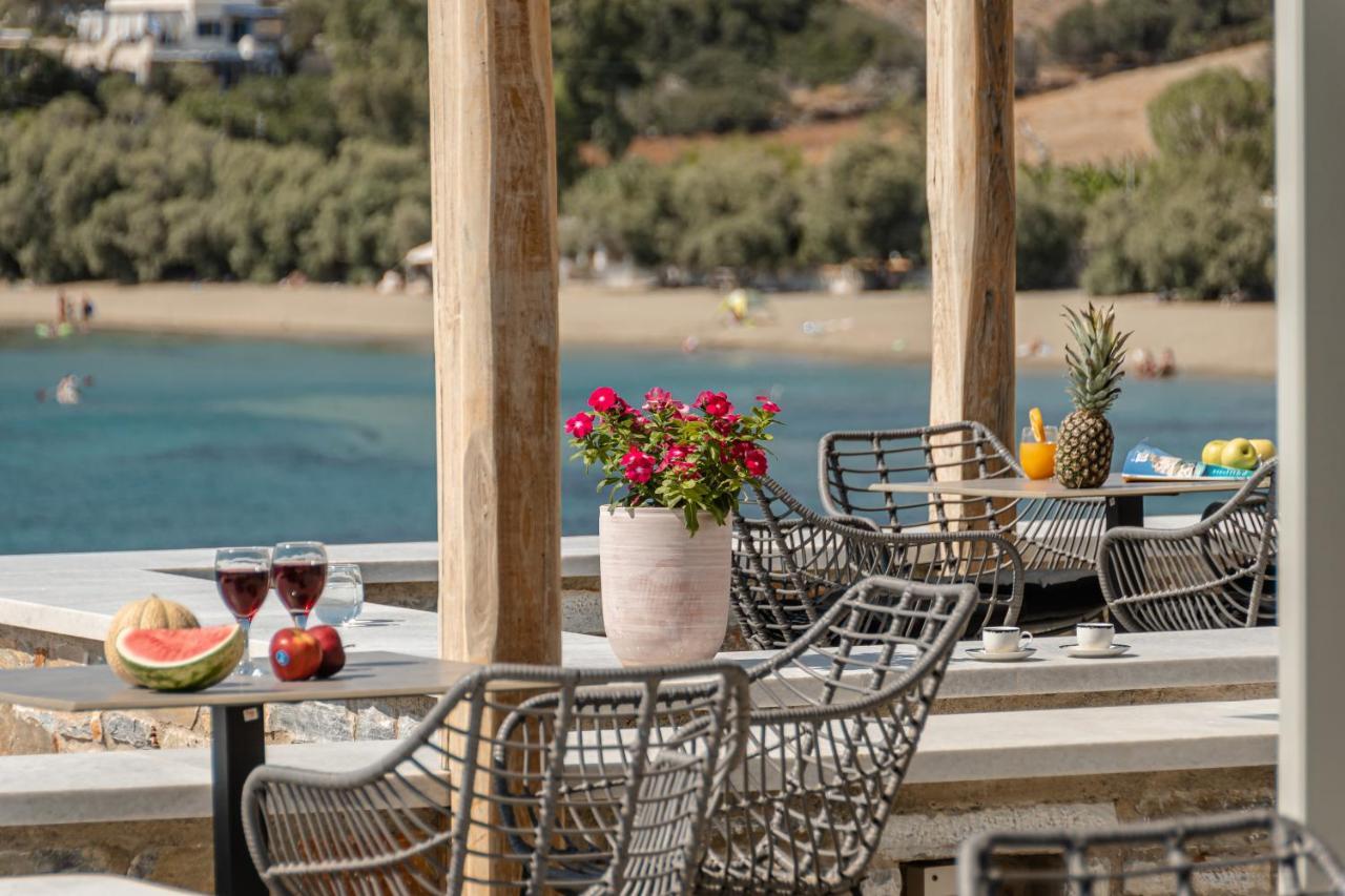 Porto Dema Luxury Suites Schoinoussa Bagian luar foto